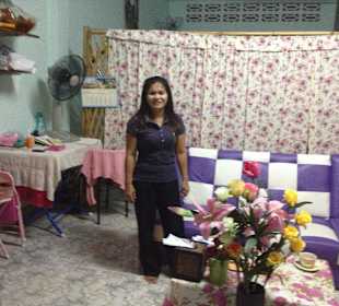 K.Sree in ihrem Salon