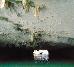 Wunderschöne Halong Bucht