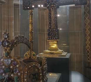 Bei der Innenbesichtigung des Aachener Rathauses