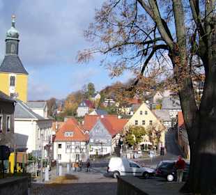 Blick vom Tor über den Marktplatz