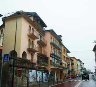 Dorf durchfahrt, ist halt Italien