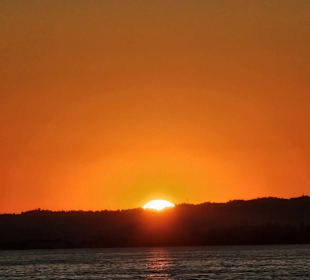 Sonnenuntergang am Hafen