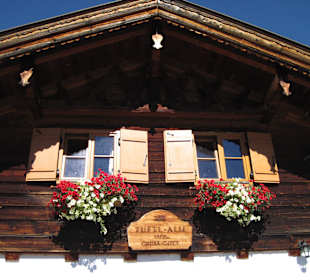 Tuftalm