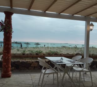 Strand Issos