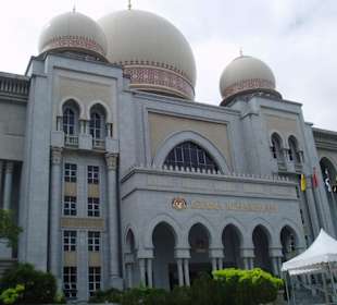 Diese Regierungsstadt ist Gigantismus pur