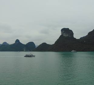 Wunderschöne Halong Bucht