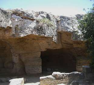 Toumpallos / Garrison's Camp
