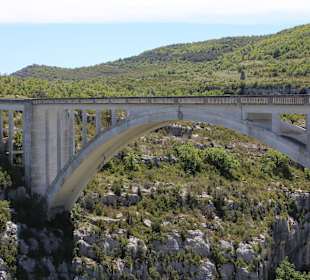 Brücke über den Artuby. 
