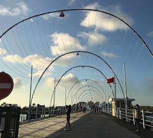 Willemstadt, Queen Emma Bridge