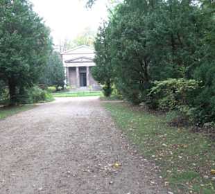 Mausoleum 