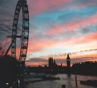 London Eye im Abendhimmel