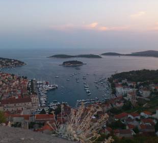 Stadt Hvar von der Burg aus