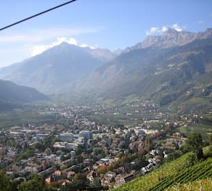 Sessellift von Dorf Tirol nach Meran
