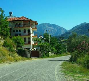 Anfahrt zum Staudamm von Side nach Manavgat