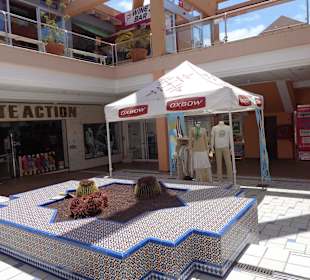 Bahia Calma Shopping Center