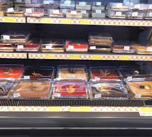 Die Tortenabteilung.