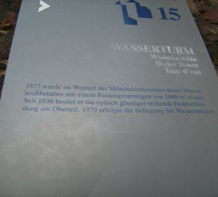 Infotafel am Wasserturm der Mönchskirchenruine