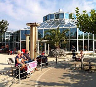 Legohaus mit Bauklötzen bauen