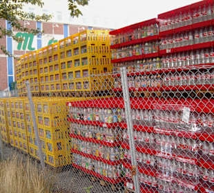 Vor der Mack Brauerei