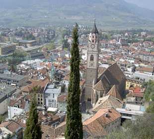 Blick über Meran vom Trappeiner Weg