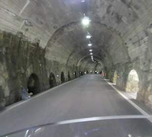 Tunnel lombarische Seite