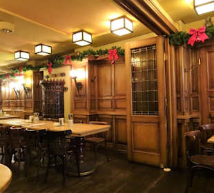 Gastraum im Brauhaus Früh am Dom