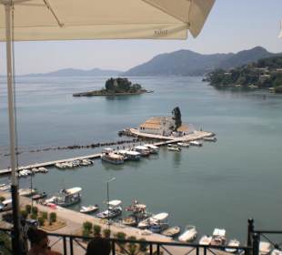 Blick von Kanoni auf Kloster und Mäuse Insel