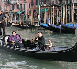 Hundreds of gondolo's use the GC