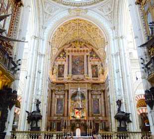 Altar der Kirche in der Mezquita Catedral