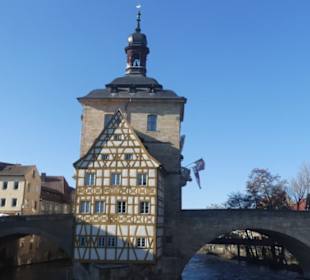 Das Alte Rathaus von Bamberg über der Regnitz