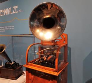 Rundgang durch die Abteilung "Mechanische Musik"