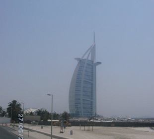 Burj Al Arab aus der Ferne