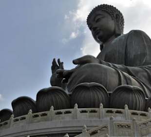 Tian Tan Buddha