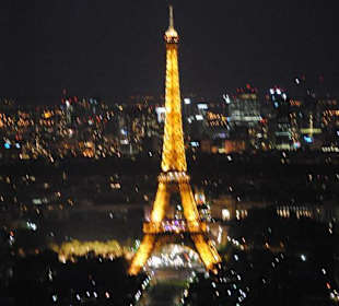 Eiffelturm at night