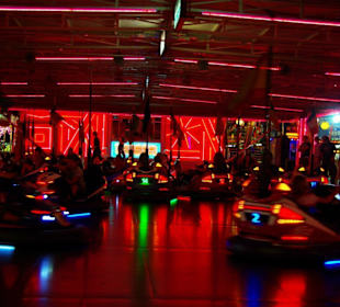 Der Luna-Park bei Tag und Nacht