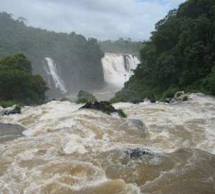 Die Wasserfälle, von Brasilien aus gesehen