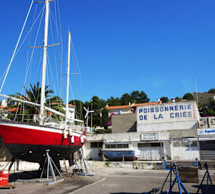 Im Werftbereich des Hafens von Port Vendres