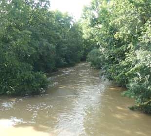 Überquerung der Tauber über die Brücke