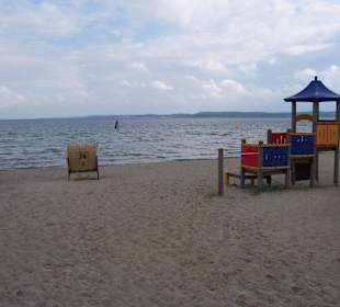 Strand Holnis mit Spielburg