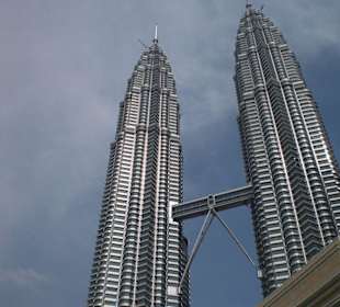 Petrona Twin Towers