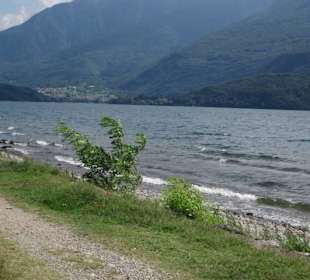Uferpromenade in Richtung Dongo