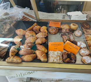 Raith's deli, gelateria and bakery