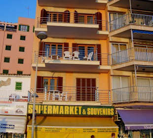 Altes Hotel in Arenal