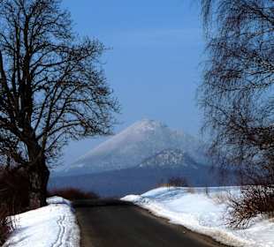 Milešovka je zde nejvyšší