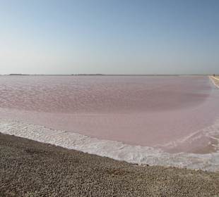 Roter Salzsee (kommt man mit privaten Taxis hin)