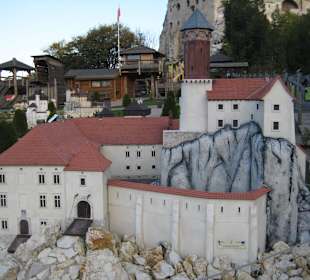 Park Miniatur w Ogrodzieńcu