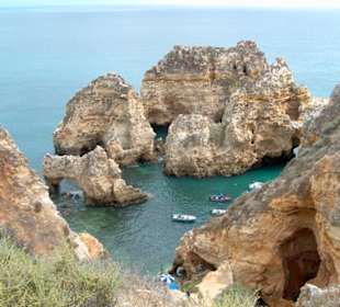 Grotten bei Ponta da Piedade