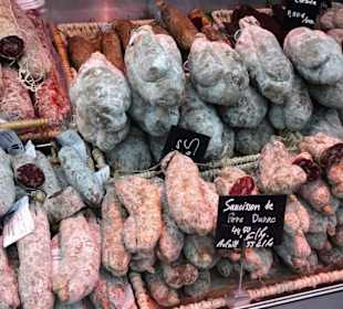 Rundgang durch die Markthalle am Carlsplatz