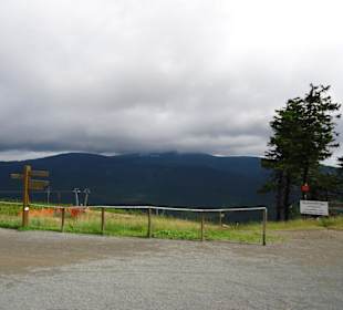 Der Brocken in Wolken verhüllt
