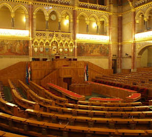 Sitzungssaal im Parlament